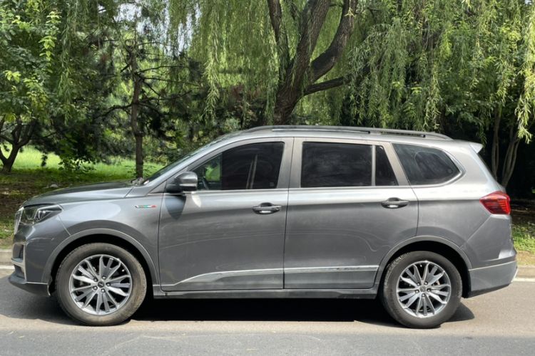 Used SWM G05 2021 PRO 1.5T Automatic Luxury Model 7 Seats