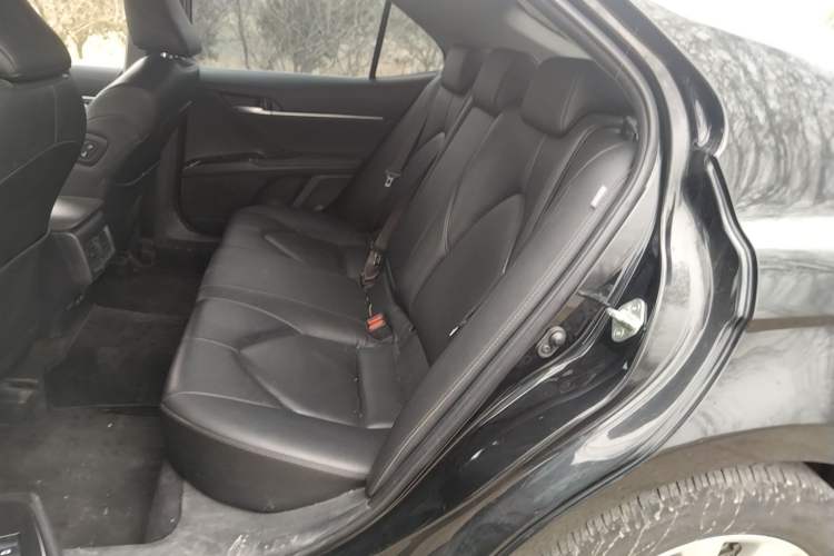 Used Toyota Camry 2019 Revised Version 2.0G Luxury Edition Interior 1