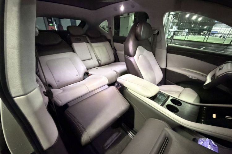 Used IM LS7 2024 100kWh Max Lux Rear-Drive Version Interior 1