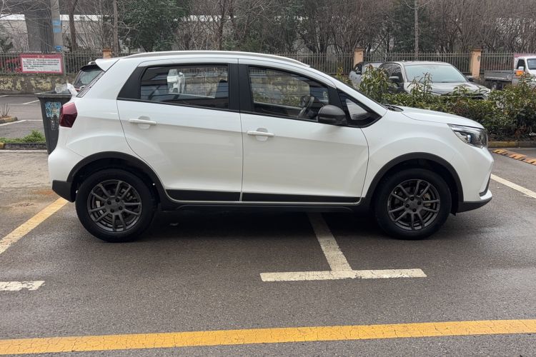 Used Geely Auto Vision X3 2021 PRO 1.5L CVT Deluxe Model
