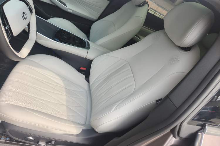 Used CHANGAN NEVO A07 2025 All-Electric "True Fragrance" Edition 710-Mile Long-Range Version Interior 8