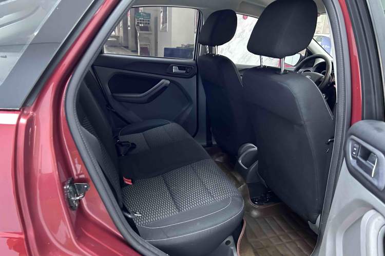 Used Ford Focus 2013 Hatchback Classic 1.8L Automatic Base Model Interior 4