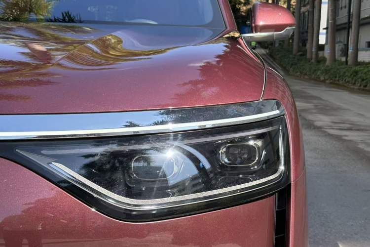 Used Hima AITO M8 2025 Extended-Range Ultra Version 53.4 kWh 5-Seater Edition