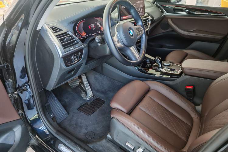 Used BMW X3 2022 Restyled xDrive25i M Sport Package Left Front Seat