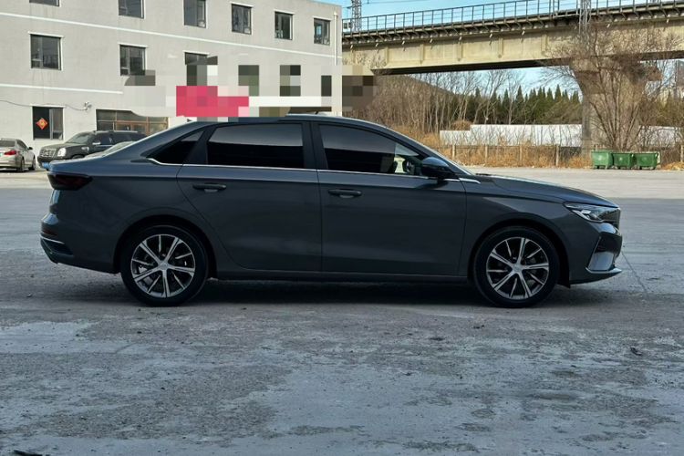 Used Geely Auto Emgrand 2023 4th Generation Champion Edition 1.5L CVT Prestige Model Exterior 2