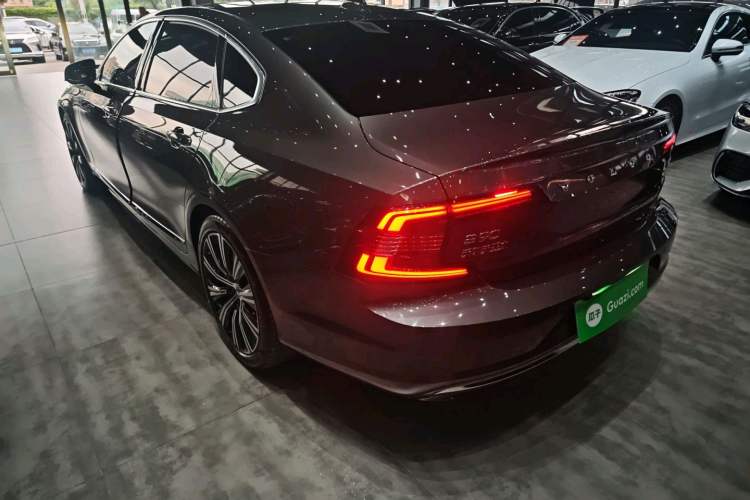 Used Volvo S90 2023 B5 Zhiyuan Luxury Edition