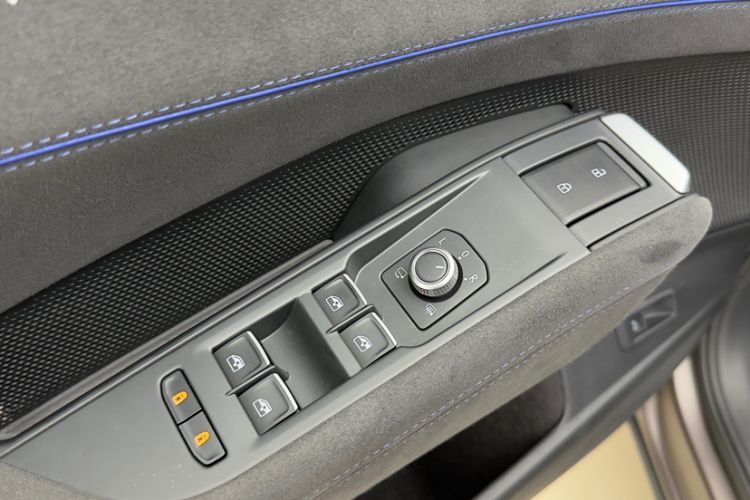 Used Volkswagen Teramont 2025 Tiguan Pro 450TSI Four-Wheel Drive Summit Edition Interior 6