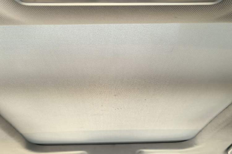 Used Geely Auto Emgrand GT 2015 2.4L Comfort Model Headliner