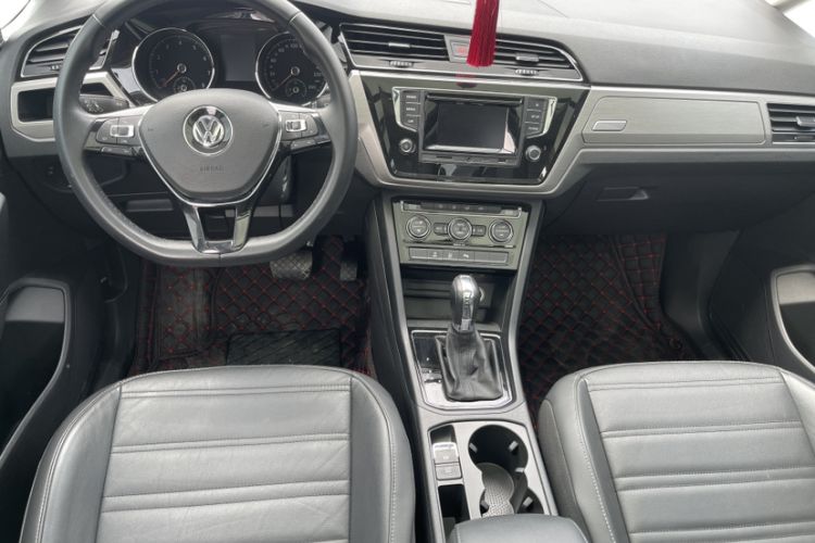 Used Volkswagen Touran 2016 Volkswagen Touran L 280TSI DSG Comfort Edition Instrument Cluster