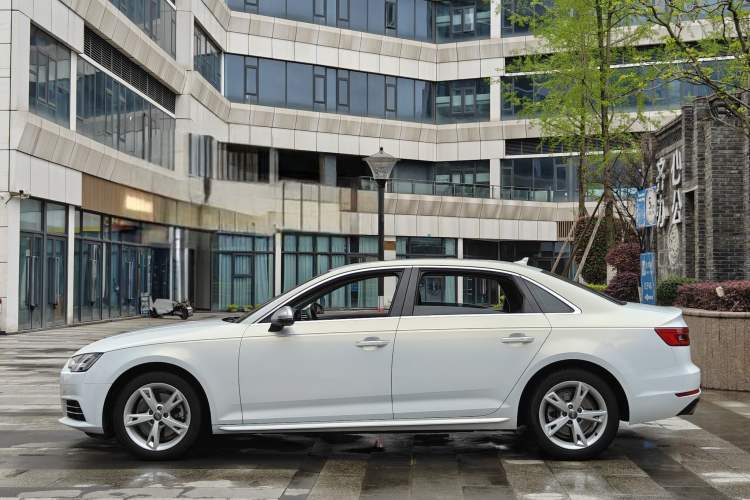 Used Audi A4L 2017 Plus 40 TFSI Fashion Model Exterior 3