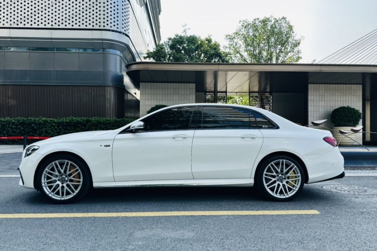 Used Mercedes-Benz E-Class 2022 Revised E 300 L Sporty and Stylish Edition Exterior 3