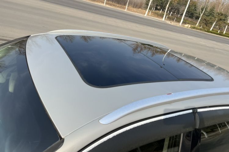 Used Zotye SR7 2016 1.5T CVT Cube Heart Edition China IV Standard
