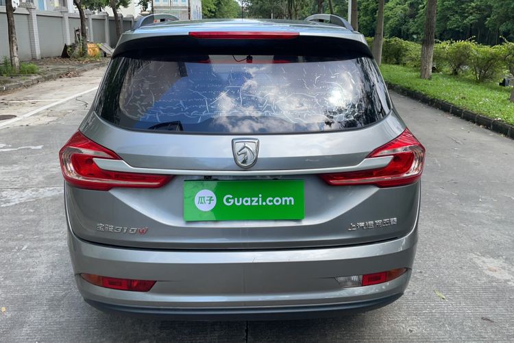 Used Baojun 310W 2017 1.5L Manual Comfort Version China VI Emission Standard