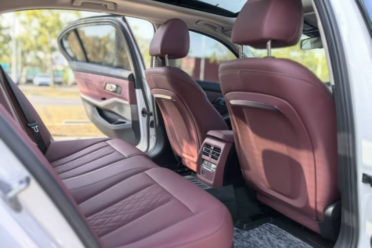 Used BMW i3 2024 eDrive 35 L