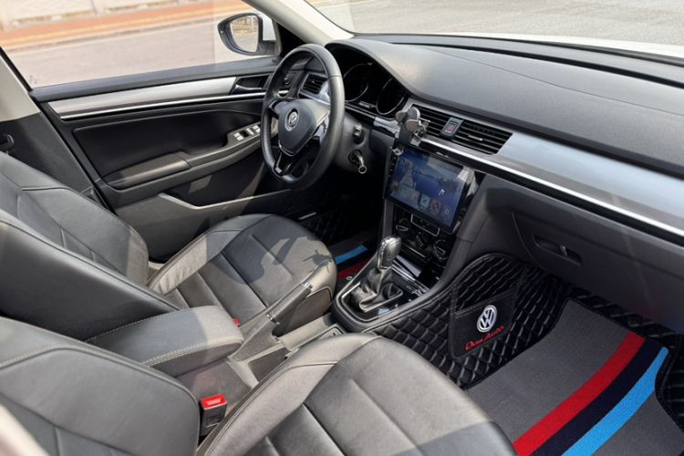 Used Volkswagen Bora 2017 1.6L Automatic Comfort Model Interior 1