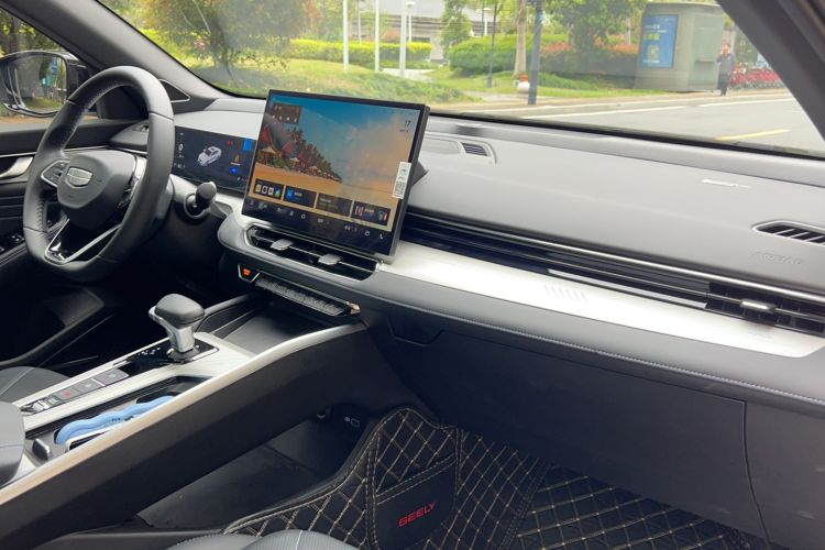 Used Geely Auto Preface 2025 Dongfang Yao 1.5TD Kunlun Edition Interior 2