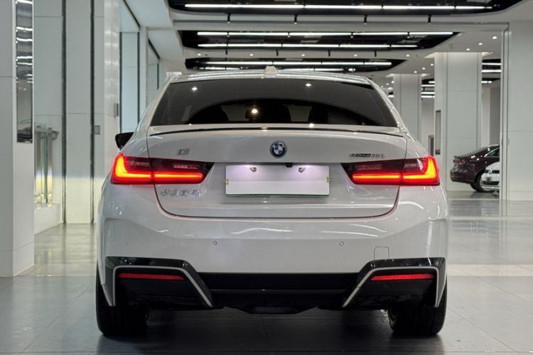 Used BMW i3 2024 eDrive 35 L
