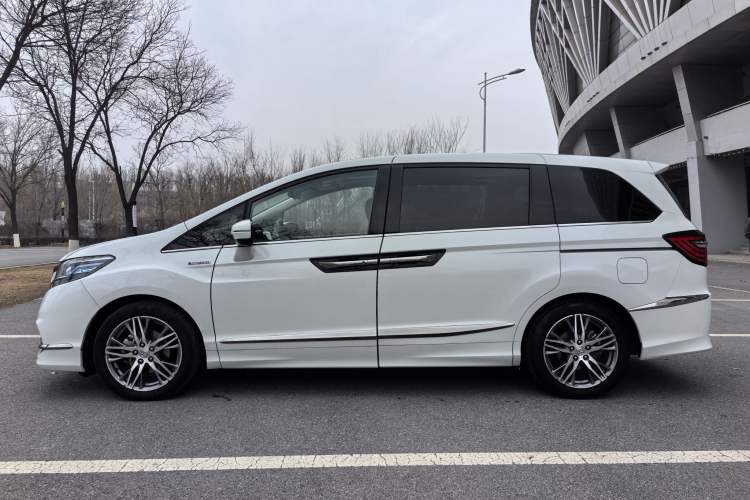 Used Honda Elysion 2019 2.0L Hybrid Luxury Edition