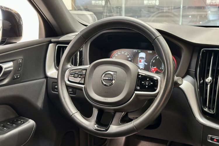 Used Volvo XC60 2021 T5 4x4 Smart & Advanced Sport Edition