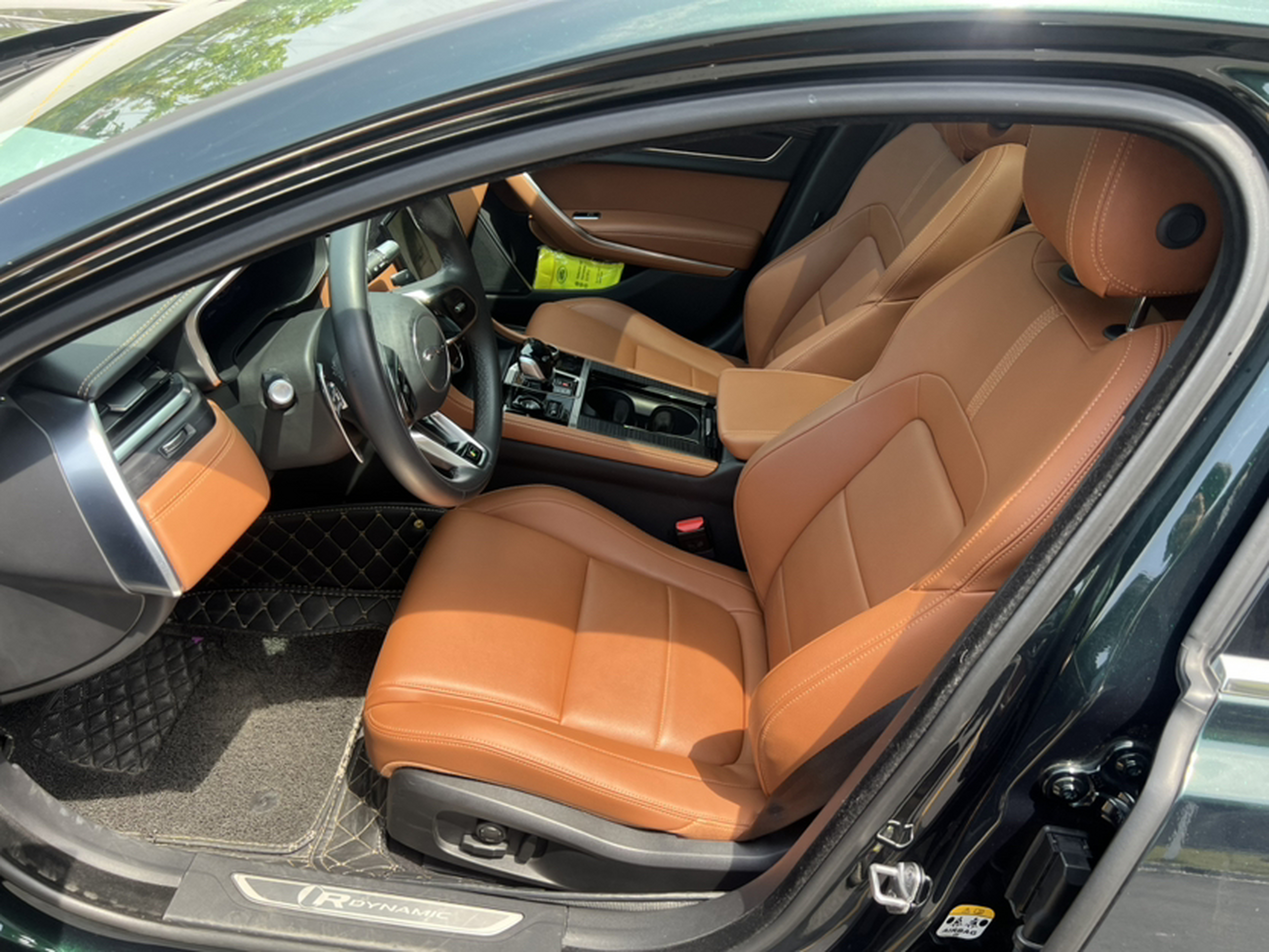 Interior delantero