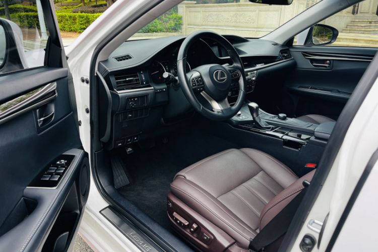 Used Lexus ES 2017 200 30th Anniversary Edition