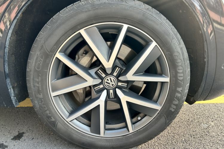 Used Volkswagen Touareg 2020 3.0 TSI Luxury Edition China VI Exterior 7