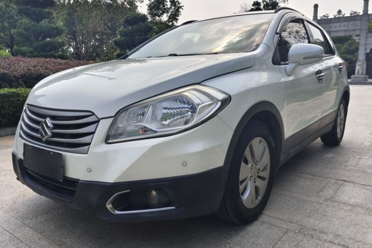 Used Suzuki S-Cross 2014 1.6L CVT Two-Wheel Drive Entry Model