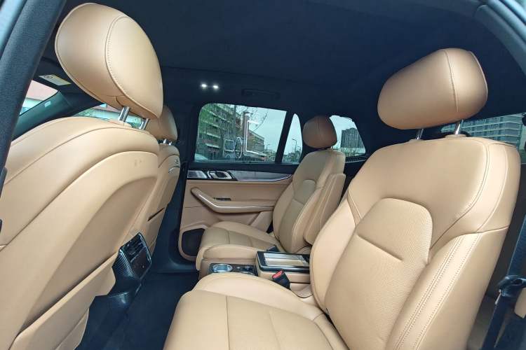 Used Lynk & Co 09 EM-P 2024 2.0TD EM-P Four-Wheel Drive ULTRA Six-Seater
