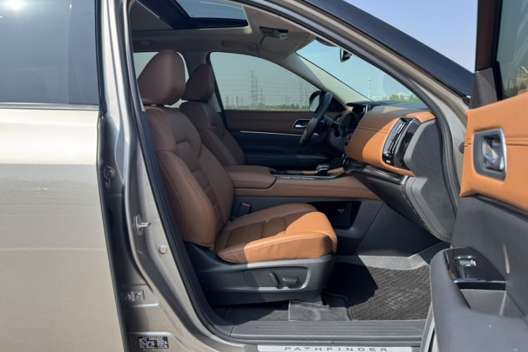 Used Nissan Pathfinder 2024 380 VC-TURBO Four-Wheel Drive Intelligent Driving Version 6 Seats Interior 10