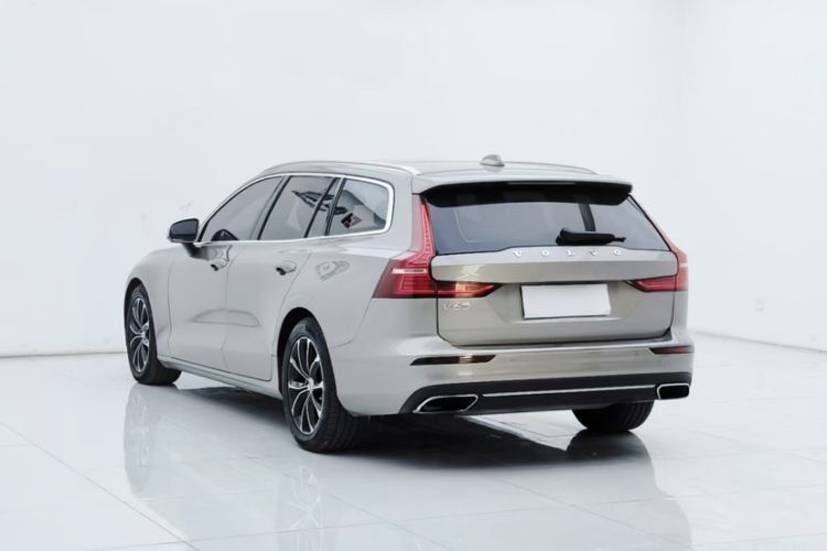 Used Volvo V60 2020 T4 Zhiyi Luxury Edition
