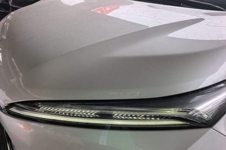 Used Buick GL8 New Energy 2024 Lu Zun Luxury Edition 7-Seater Exterior 4