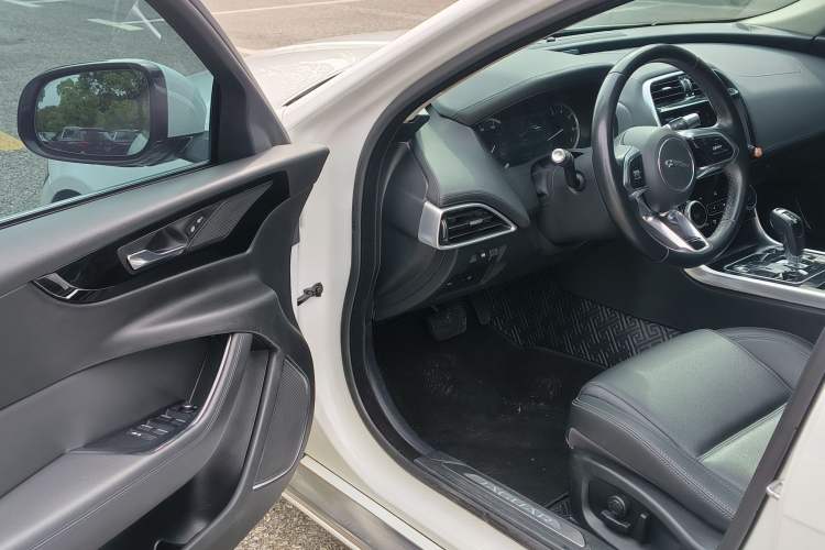 Used Jaguar XEL 2020 2.0T 200 PS S Advanced Elegance Edition