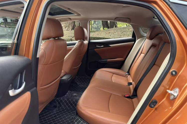 Used Honda Civic 2016 220TURBO CVT Luxury Edition
