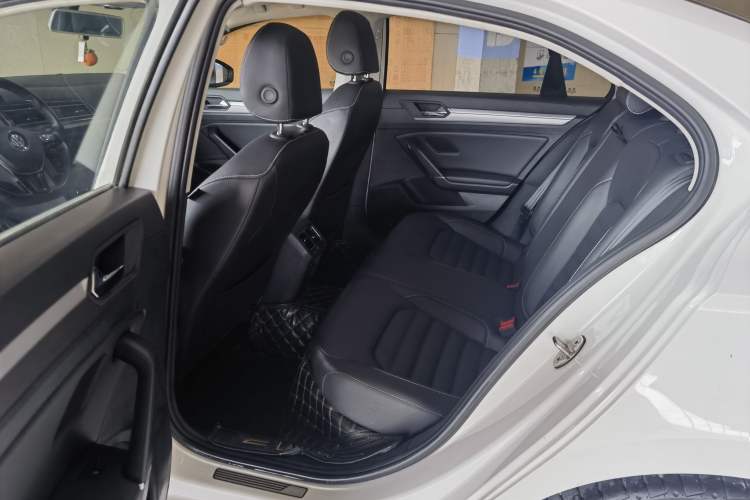 Used Volkswagen Lamando 2019 280TSI DSG Comfort Edition China VI standard Interior 1