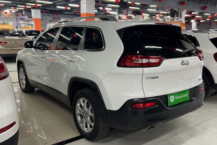 Used Jeep Cherokee 2016 2.4L Leading Edition