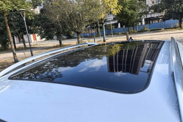 Used MG ZS 2018 1.5L Automatic Luxury Edition China V Standard