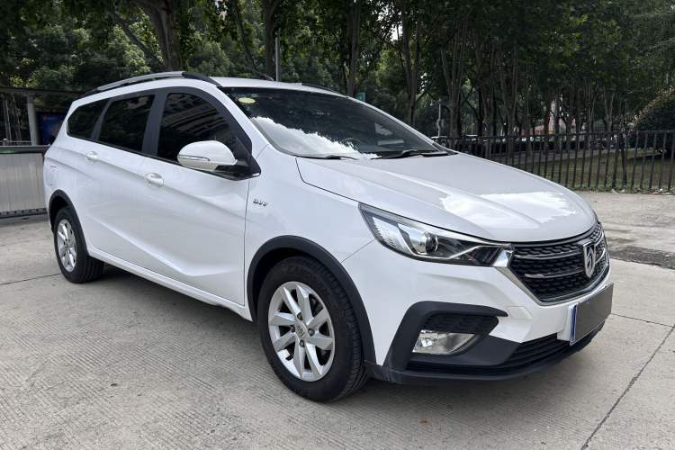 Used Baojun 310W 2018 1.5L Automatic Fashion Version China V Emission Standard
