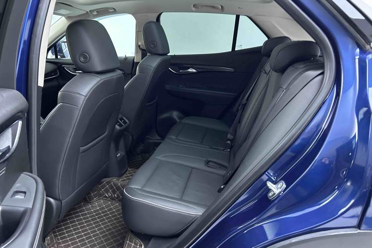 Used Buick Envision 2022 Facelift Encore S 652T Two-Wheel-Drive Luxury Model