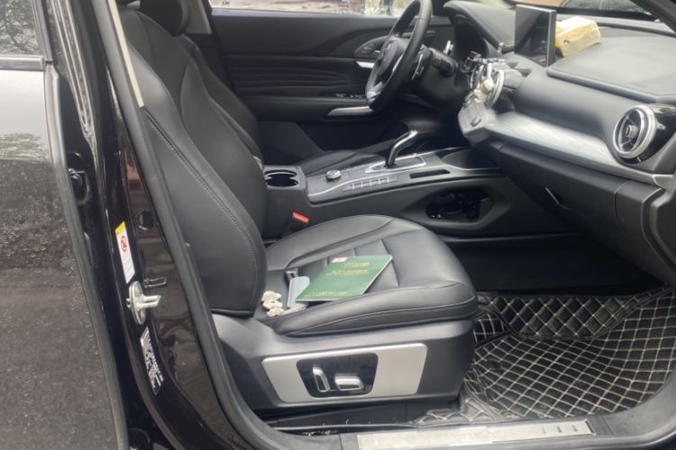 Used Wey VV7 2020 2.0T Ultra-Luxury Version Interior 3