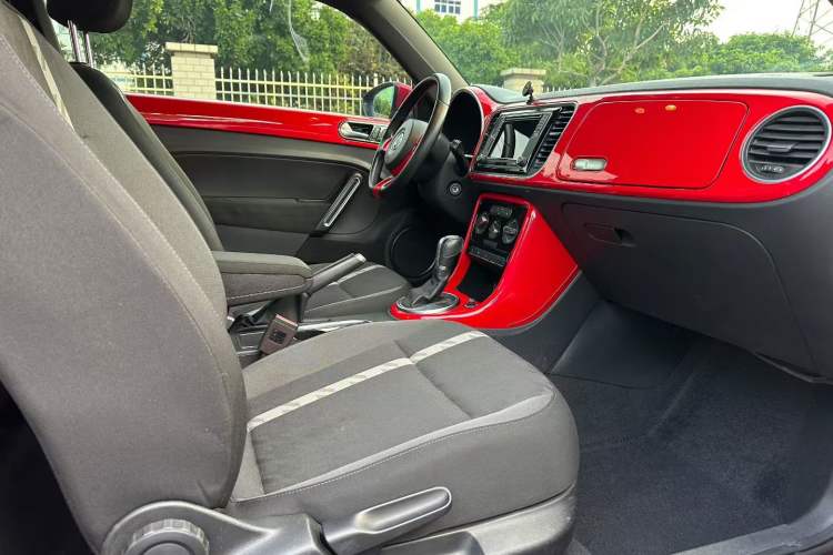 Used Volkswagen Beetle 2018 180TSI Shangle Model
