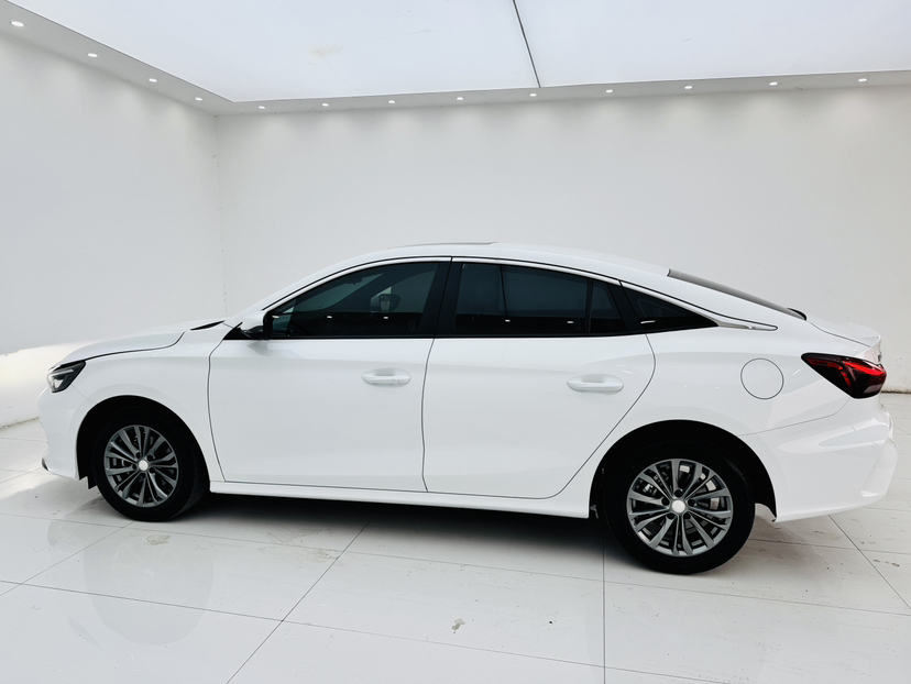MG 5 2026 Model 180DVVT Global Luxury Edition — снимка 12