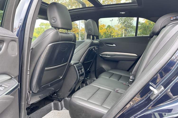 Used Cadillac XT4 2021 28T Two-Wheel Drive Leading Version