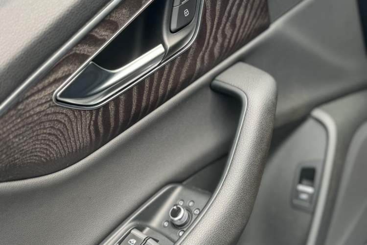 Used Audi Q7 2020 55 TFSI quattro S line sports model
