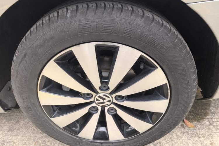 Used Volkswagen Sagitar 2018 1.6L Manual Comfort Model