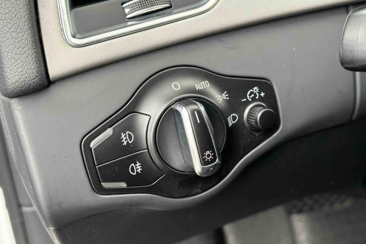 Used Audi A4L 2015 35 TFSI Automatic Standard Model
