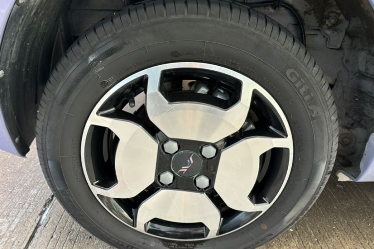 Used JAC Yiwei E10X 2024 Charming Edition 301km Lite
