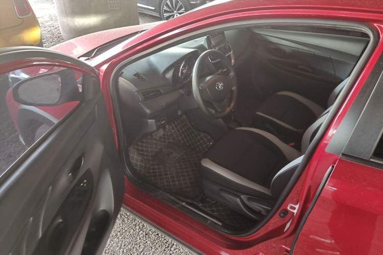 Used Toyota YARiS L Zhi Xuan 2021 X-Trail 1.5L CVT Leading Edition
