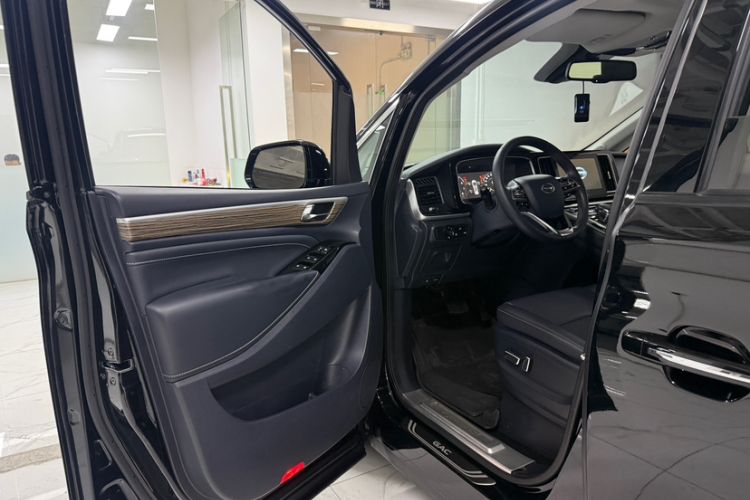 Used GAC Trumpchi M8 2023 Lingxiu Series 390T Prestige Edition Interior 9