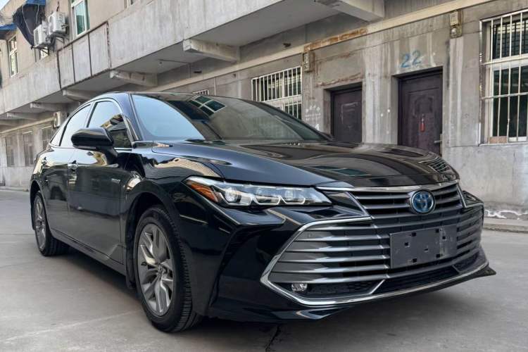 Used Toyota Avalon 2019 Dual-Engine 2.5L Luxury Edition China VI Standard