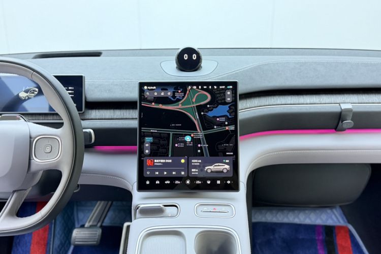 Used Nio EC6 2023 75 kWh Interior 4